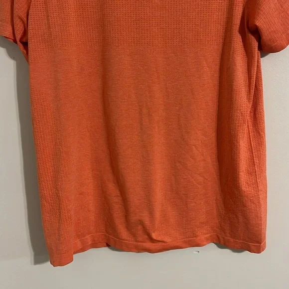 Lululemon men’s orange T-shirt size large - Picture 3 of 6